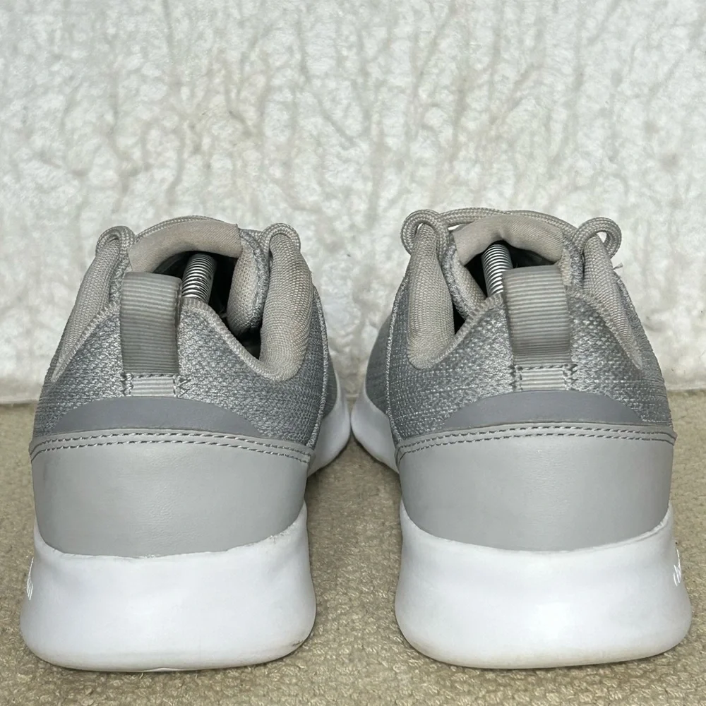 Adidas Womens Gry QT Racer 2.0 Cloudfoam Running Athletic Sneakers Shoes SZ US 9